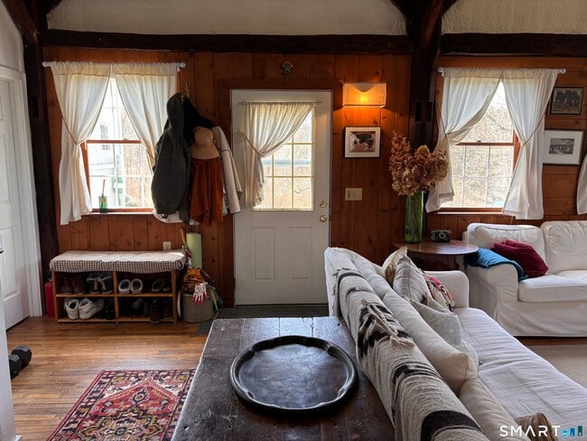 Building Photo - 16 Wilbur Rd