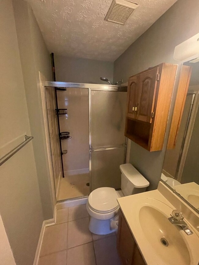 Building Photo - Available Now! Updated townhome in Havre D...