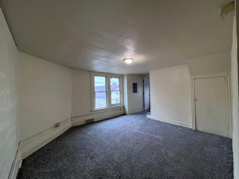 Building Photo - 542 Ohio Ave