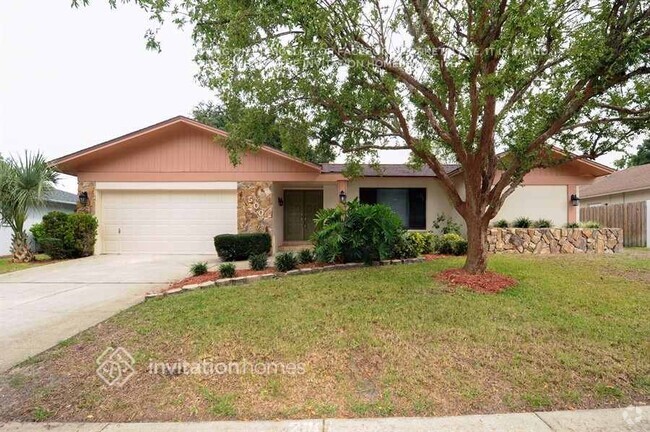 Building Photo - 500 Hadley Dr
