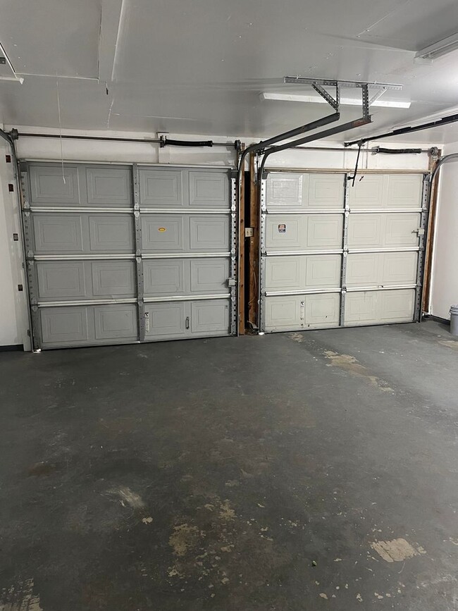 Building Photo - Available Now | Single-Story 3 Bed, 2 Bath | Prime Waco Location | Cul-de-Sac Lot with Garage | P...