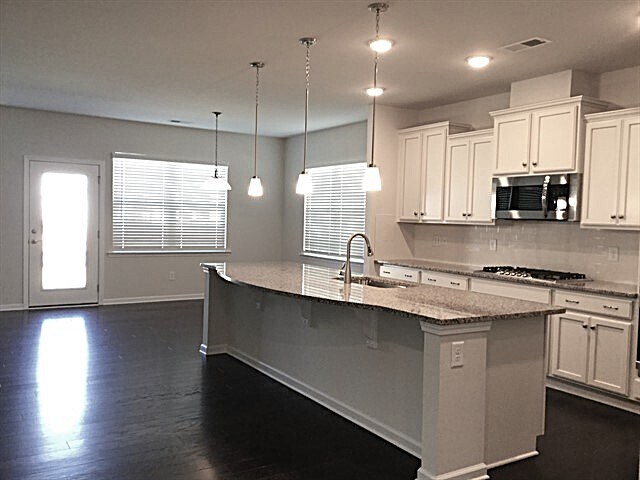Building Photo - 14312 Little Pine Dr