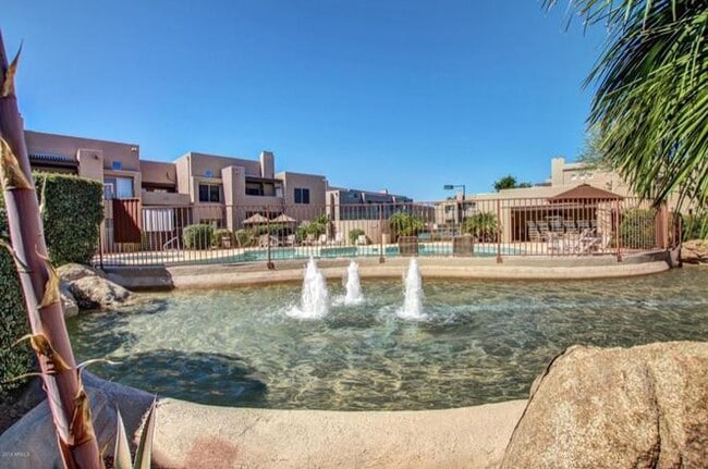 Building Photo - 11260 N 92nd St