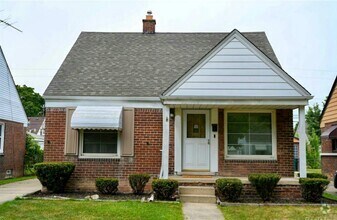 Building Photo - Raymond Avenue Bungalow
