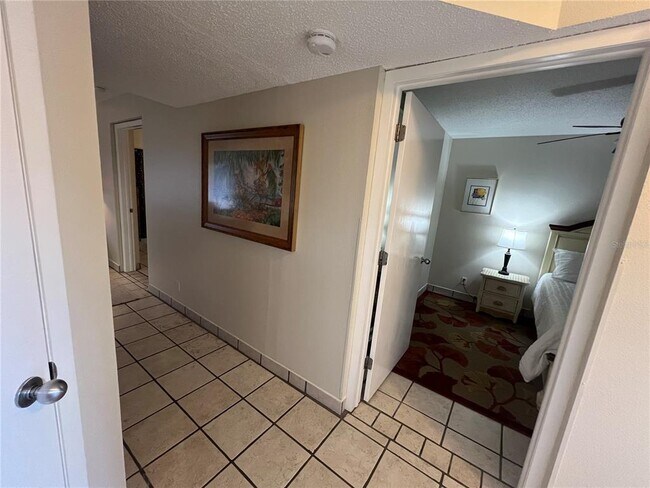 Building Photo - 1515 Pinellas Bayway S