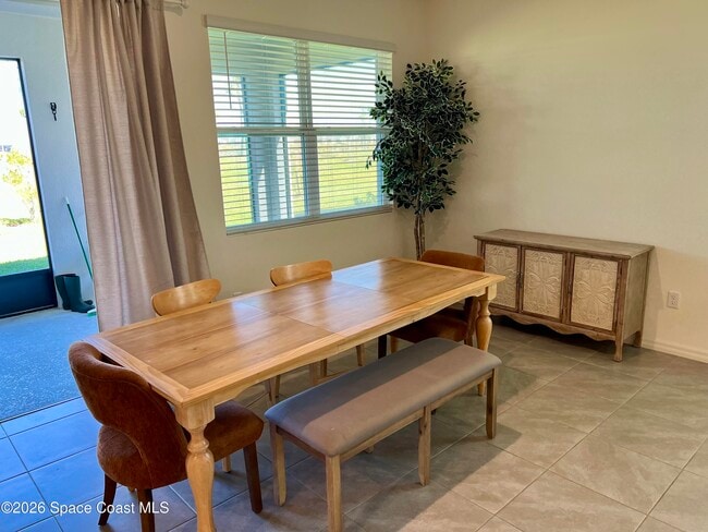 Building Photo - 1525 Criswell Ln SE