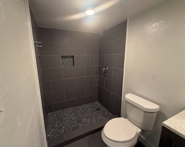 Building Photo - **MOVE IN READY HOME IN ALLEN**