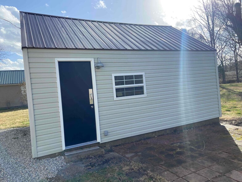 Building Photo - 417 New St