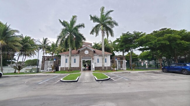 Building Photo - 8222 SW 27th St