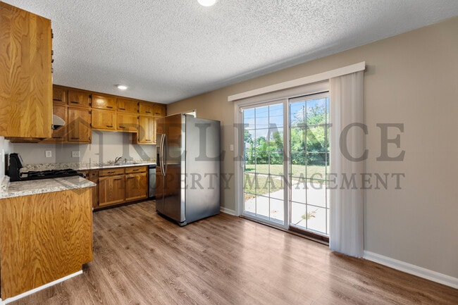 Building Photo - 6505 N Randall Dr