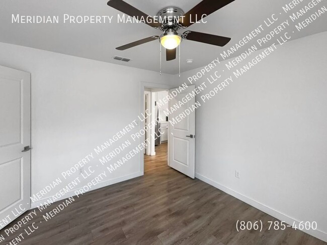 Building Photo - 5726 Lehigh St