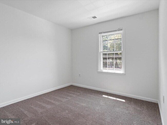 Building Photo - 5513 Ridgeton Hill Ct
