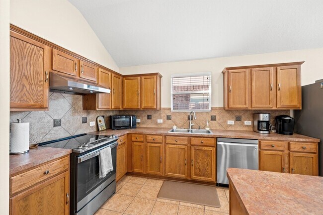 Building Photo - 16106 Colt Springs Ln