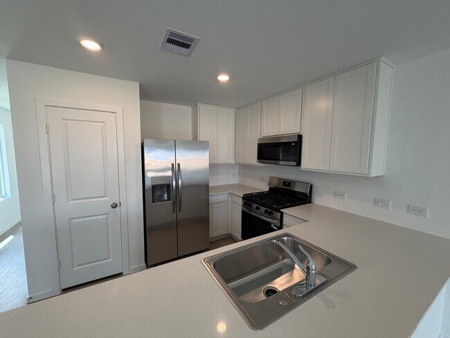 Building Photo - 21634 Willow River Canyon Ln