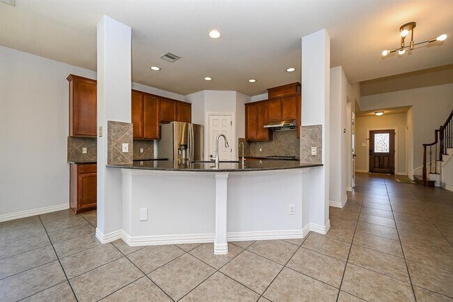 Building Photo - 5426 Humboldt Park Ln
