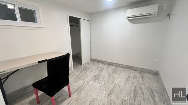 Building Photo - LINCOLN AVENUE