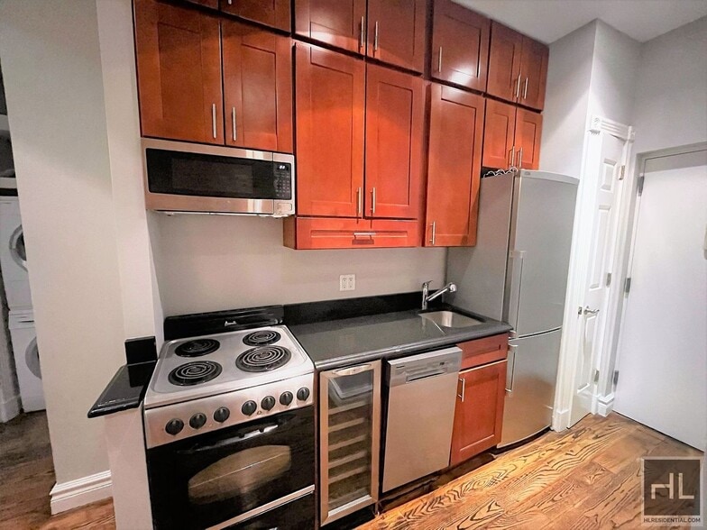 Building Photo - West 14th Street