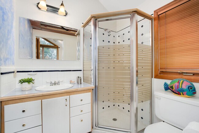 Building Photo - Charming Old Town Louisville Bungalow with Solar & Carriage House!