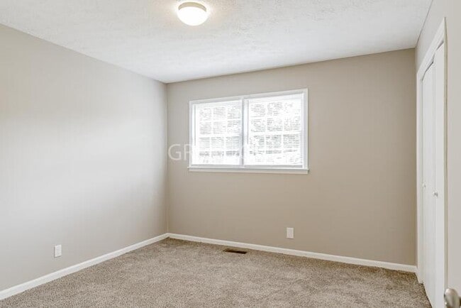 Building Photo - 2858 Walnut Creek Rd