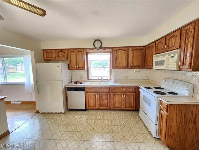 Building Photo - 5650 Cascade Ct