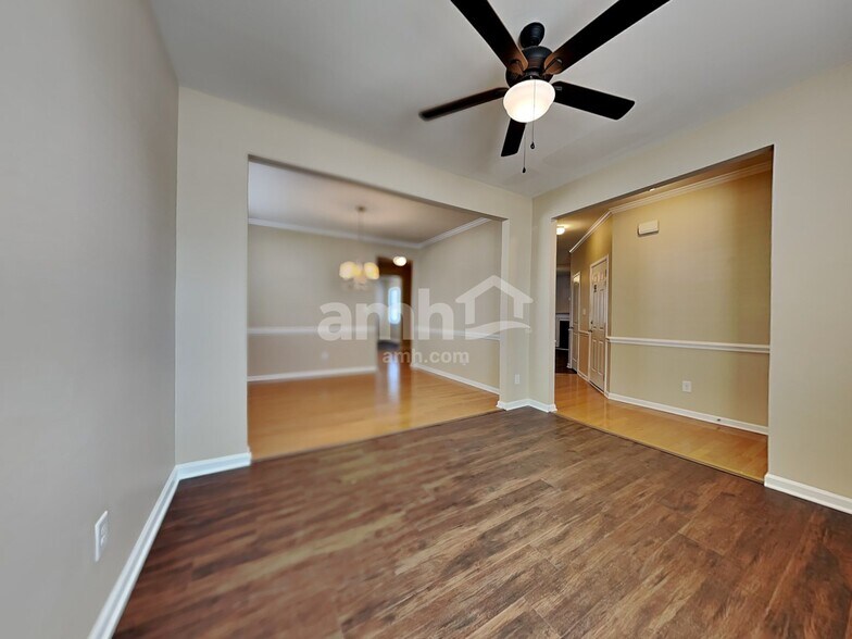 Building Photo - 10233 Broken Stone Ct