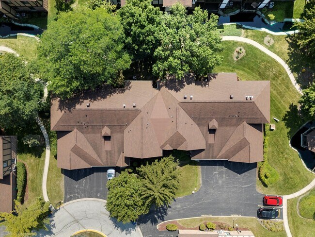 Building Photo - 850 Sheldon Ct