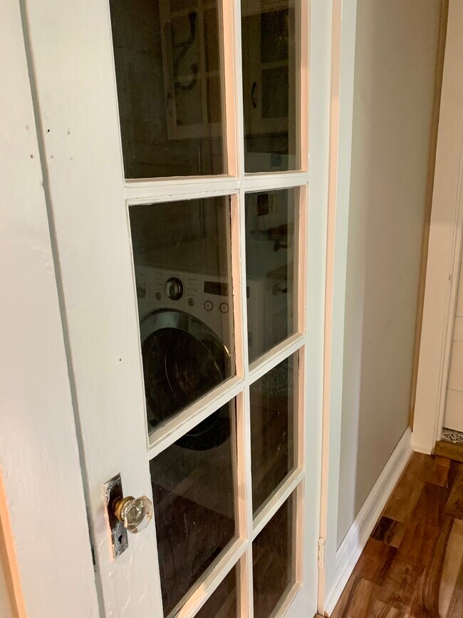 Building Photo - 1701 W Doe Run Rd