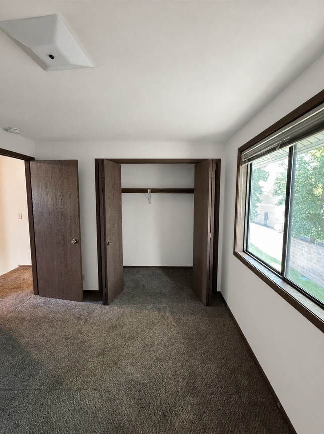 Building Photo - 8331 W Rifleman St