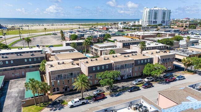 Building Photo - 215 Postoffice St