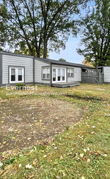 Building Photo - 1312 Langholm Dr