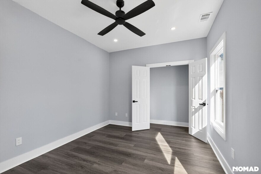 Building Photo - 935 Pelham St NW