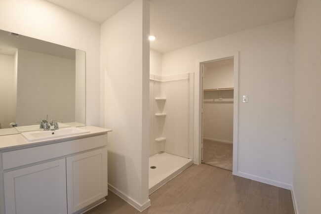 Building Photo - 2823 Cedar Rock St