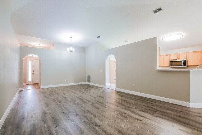 Building Photo - 2366 Tealwood Circle