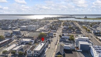 Building Photo - 111 Blaine Ave