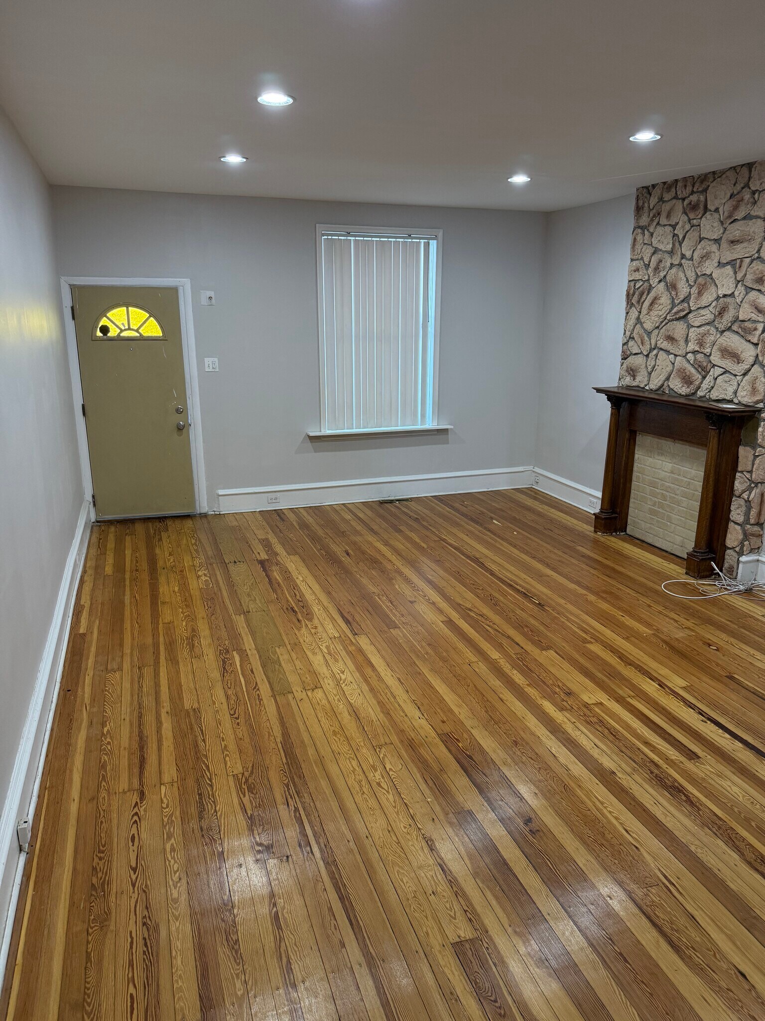 Building Photo - 5536 Ridge Ave