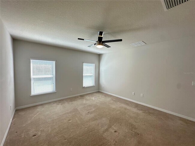 Building Photo - 12202 Ledbury Commons Dr