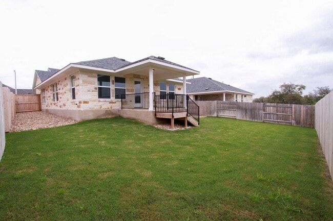 Building Photo - Newly Built 3 Bedroom, 2 Bath Home in Leander