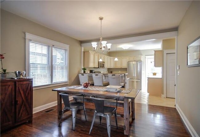 Building Photo - Charming East Nashville Home – Walkable to...