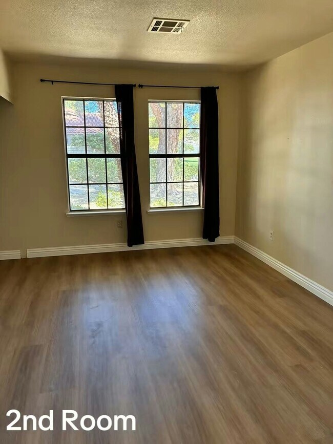 Building Photo - 609 Spyglass Ln