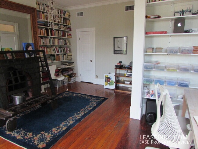 Building Photo - 1501 R St NW