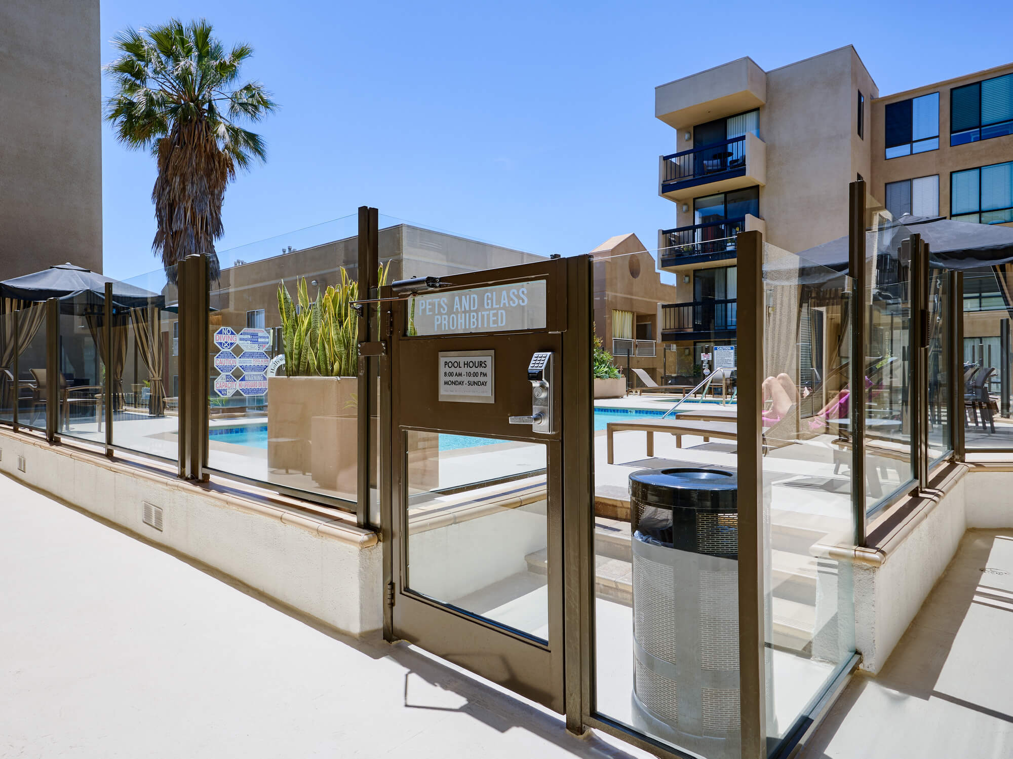 Building Photo - 7320 Hawthorn Ave