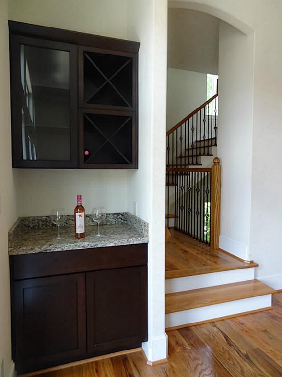 Stair / storage area - 1021 W 21st St