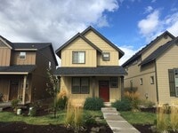 Building Photo - 3 Bed/2.5 Bath Single Family Home - Empire...
