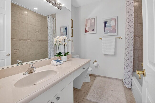 Building Photo - 16164 Bridlewood Cir