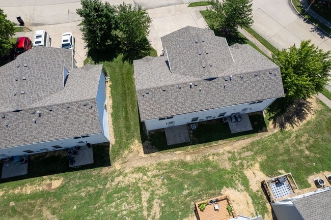 Building Photo - 3531-3533 Prescott Dr.