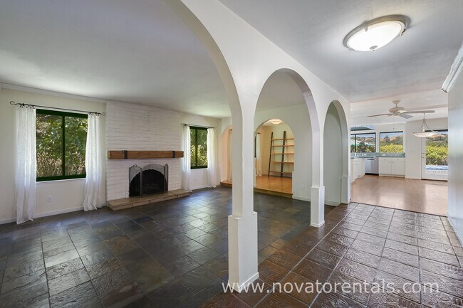 Building Photo - 65 Santa Maria Dr