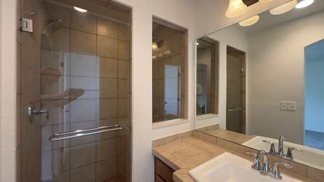 Building Photo - Great House in Thompson River Crossing