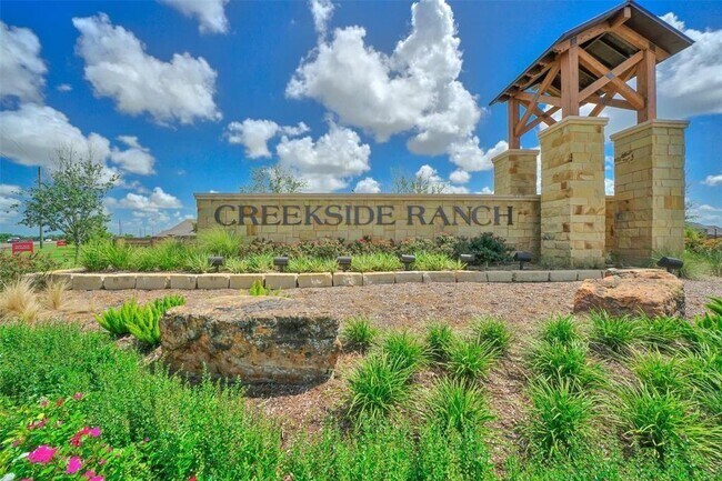 Building Photo - 9539 Summer River Dr
