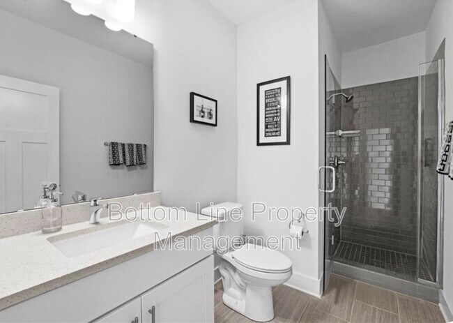 Building Photo - 118 W Poindexter Dr