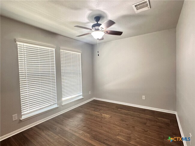 Building Photo - 417 Capistrano Dr